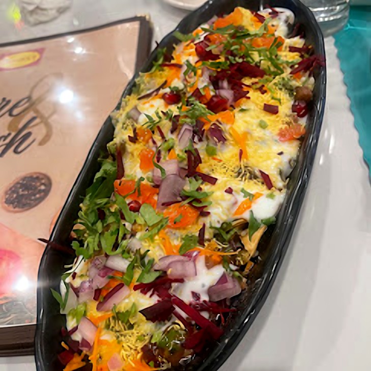 Cheese Baked Bhakri Pizza