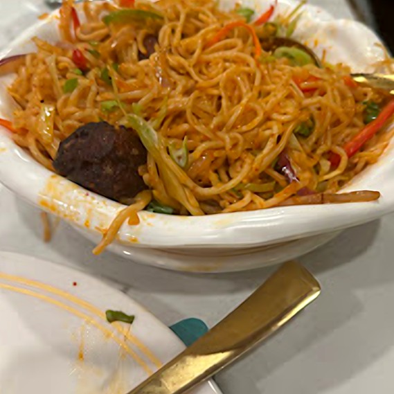 Veg Noodles with Manchurian